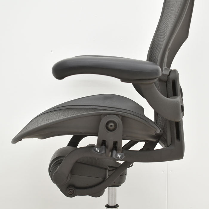 ハーマンミラー Hermanmilller アーロンチェア フル装備 Bサイズ ランバーサポート 2023051103【中古オフィス家具】【中古】