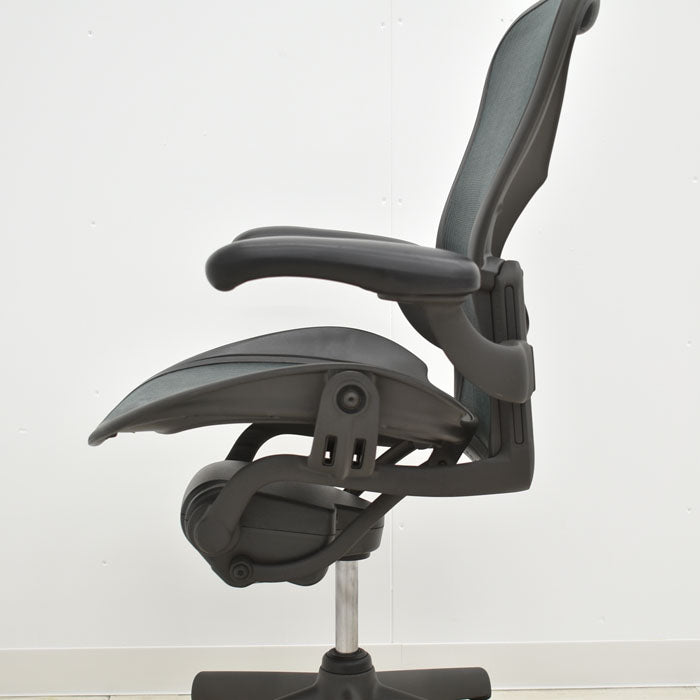 ハーマン・ミラー アーロンチェア Bサイズ スタンダード ランバーサポート ダークグリーン 2023082202【中古オフィス家具】【中古】