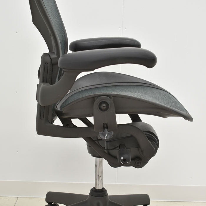 ハーマン・ミラー アーロンチェア Bサイズ スタンダード ランバーサポート ダークグリーン 2023082202【中古オフィス家具】【中古】