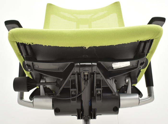 【中古】オカムラ バロン ハイバック 可動肘(肘パット新品)ランバーサポート ハンガー シルバー脚 2023122501【中古オフィス家具】
