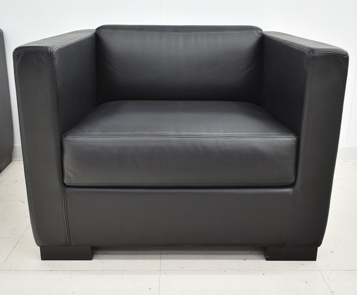 【中古】Cassina ixc.　CATHERINE MEMMI＋PHILIPPE HUREL　応接５点セット　総革張り　応接５点セット　総革張り　2024012301【中古オフィス家具】