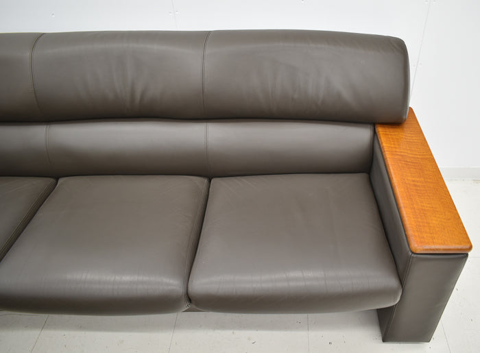 【中古】オカムラ S-18シリーズ 高級応接6点セット W2070 総革張り 2024012501【中古オフィス家具】