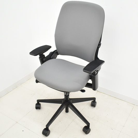 【中古】スチールケース リープV2 APモデル 可動肘 ランバーサポート 2018年製 2024020807【中古オフィス家具】