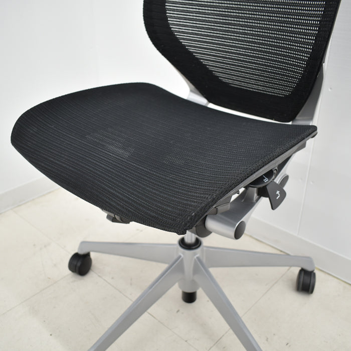 【中古】オカムラ バロン ローバック シルバー脚 肘なし 2024021601【中古オフィス家具】