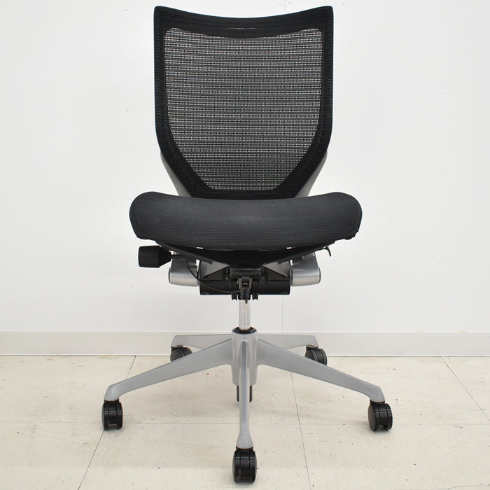 【中古】オカムラ バロン ローバック シルバー脚 肘なし 2024021601【中古オフィス家具】
