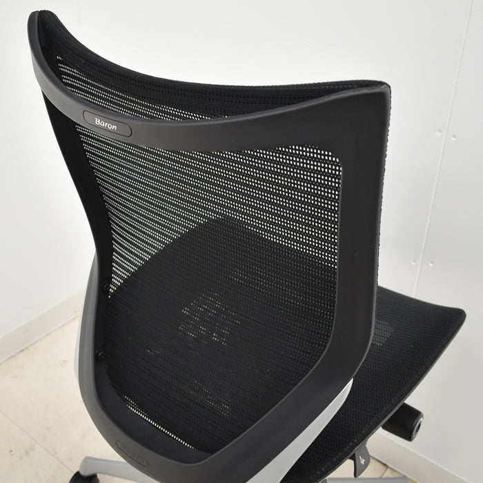 【中古】オカムラ バロン ローバック シルバー脚 肘なし 2024021601【中古オフィス家具】