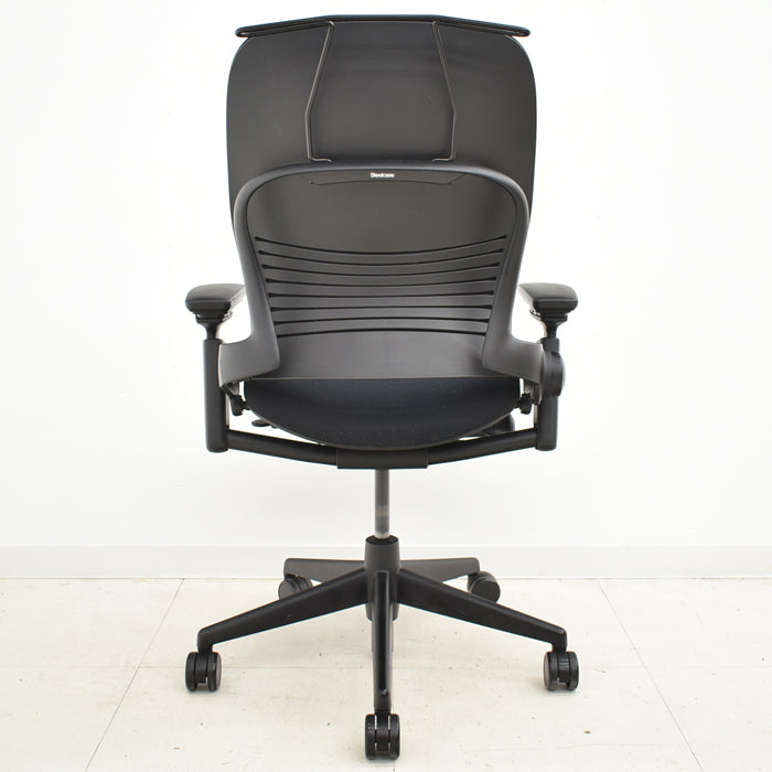 【中古】スチールケース リープV2 可動肘 ハンガー付 USモデル 2024022205【中古オフィス家具】