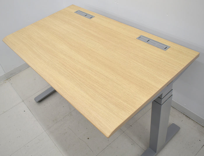 【中古】オカムラ スイフト 電動昇降デスク レバータイプ スムースフォルムエッジ 2017年製 W1150 2024022702【中古オフィス家具】