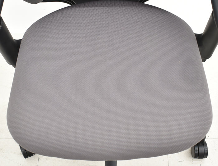 【中古】ウチダ Nimbus ニンバス 可動肘 ハイバック ランバーサポート 2023年製 2024031103【中古オフィス家具】