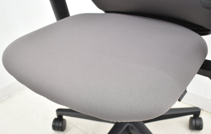 【中古】ウチダ Nimbus ニンバス 可動肘 ハイバック ランバーサポート 2023年製 2024031103【中古オフィス家具】