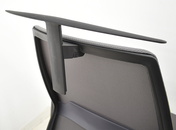 【中古】ウチダ Nimbus ニンバス 可動肘 ハイバック ランバーサポート 2023年製 2024031103【中古オフィス家具】