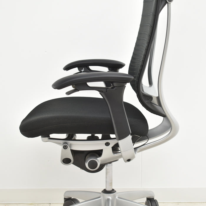 【中古】オカムラ コンテッサ 可動肘 ハンガー グラデーションメッシュ シルバー脚 2024040401【中古オフィス家具】