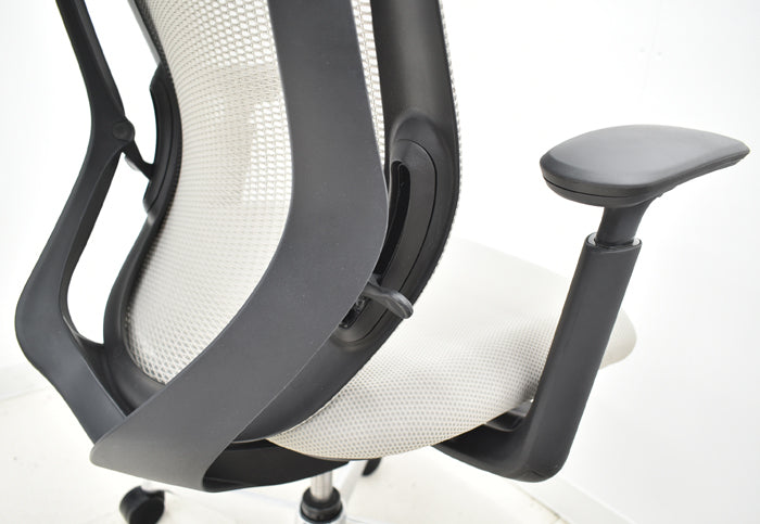 【中古】オカムラ シルフィー ハイバック 可動肘 バックカーブアジャスト 前傾機能 ハンガー 2024040902【中古オフィス家具】