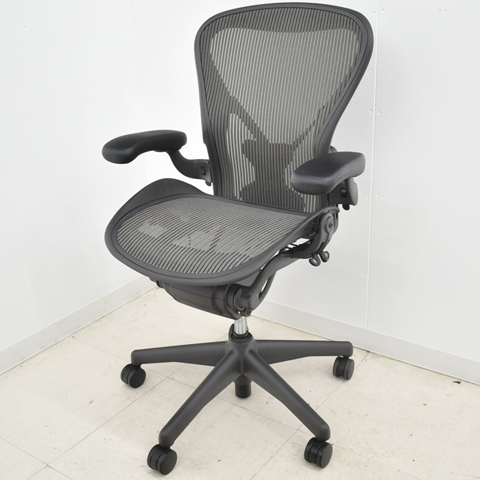 【中古】ハーマンミラー アーロンチェア Bサイズ フル装備 ポスチャーフィット 肘レバータイプ(新型肘パット) 2024042606【中古オフィス家具】【商品画像3】