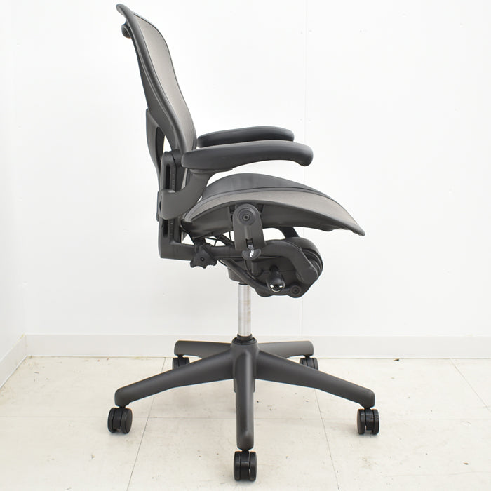 【中古】ハーマンミラー アーロンチェア Bサイズ フル装備 ポスチャーフィット 肘レバータイプ(新型肘パット) 2024042619【中古オフィス家具】【商品画像16】