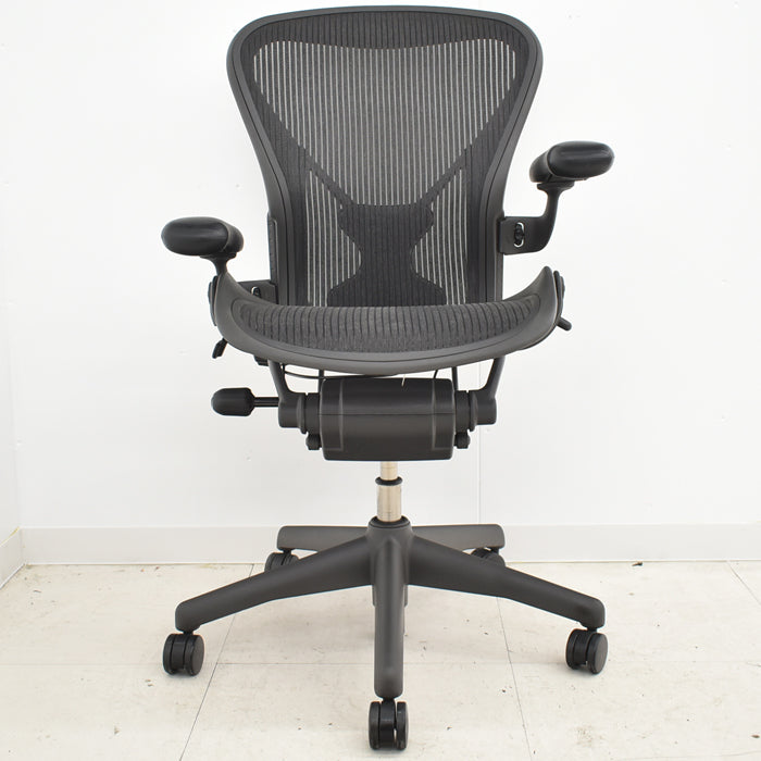 【中古】ハーマンミラー アーロンチェア Bサイズ 可動肘 ポスチャーフィット(パット新品交換済)リクライニング範囲調整 2024043002【中古オフィス家具】【商品画像7】