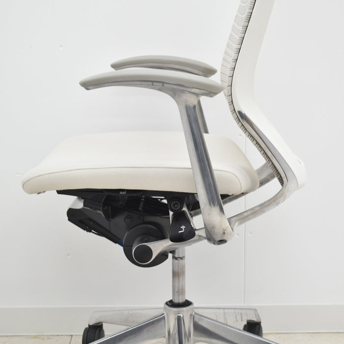 【中古】オカムラ バロン ハイバック 固定肘 グラデーションメッシュ ポリッシュ 2024051302【中古オフィス家具】【商品画像13】