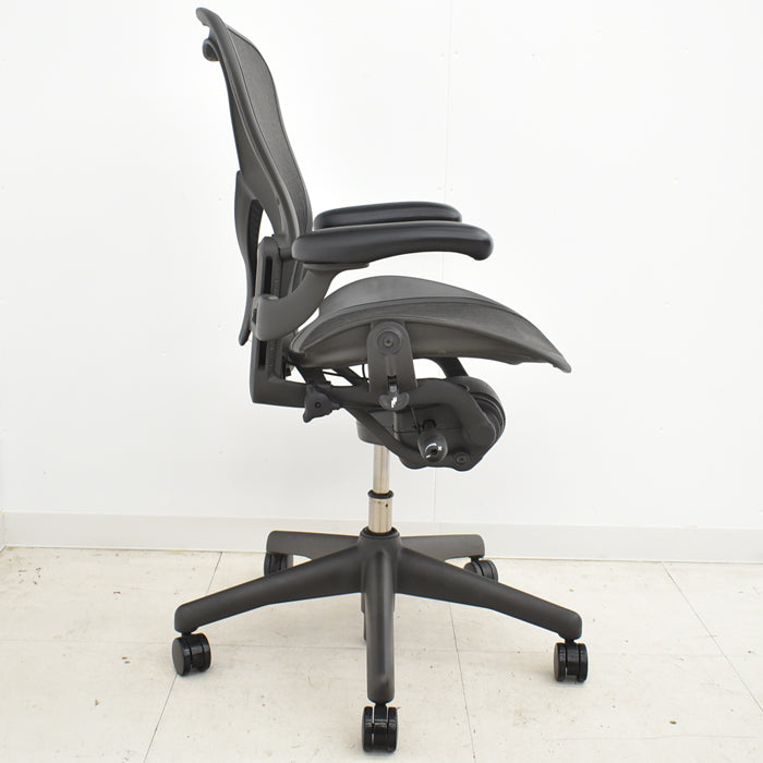 【中古】ハーマンミラー アーロンチェア Bサイズ 可動肘 ポスチャーフィット リクライニング範囲調整 2024052202【中古オフィス家具】【商品画像15】
