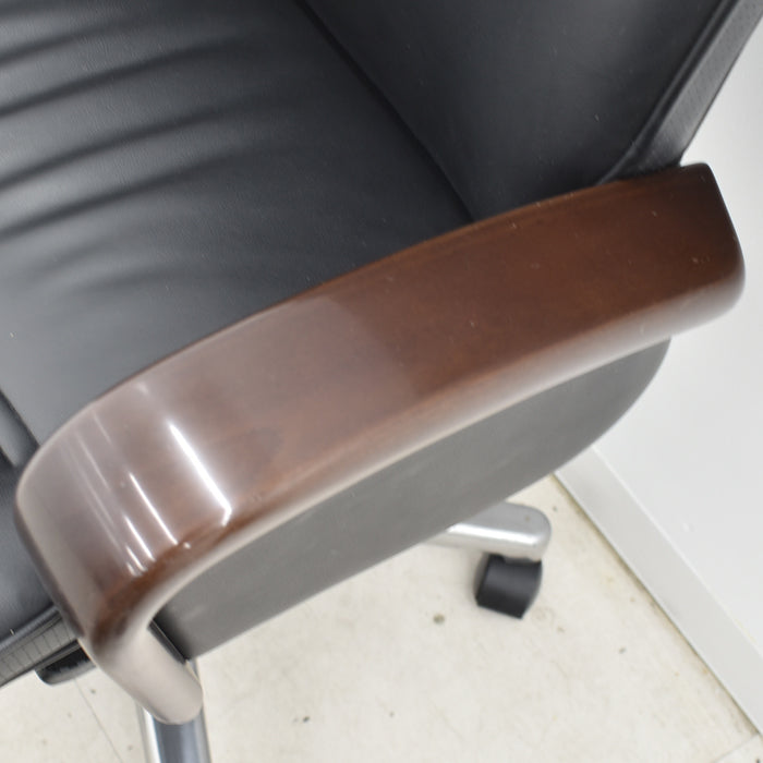 【中古】オカムラ KCシリーズ エグゼクティブチェア ハイバック 固定肘 革張り 2024053002【中古オフィス家具】【商品画像5】