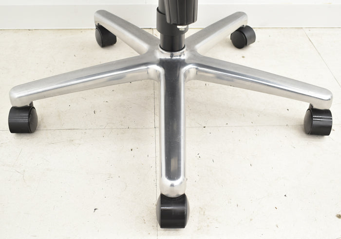 【中古】オカムラ KCシリーズ エグゼクティブチェア ハイバック 固定肘 革張り 2024053002【中古オフィス家具】【商品画像9】