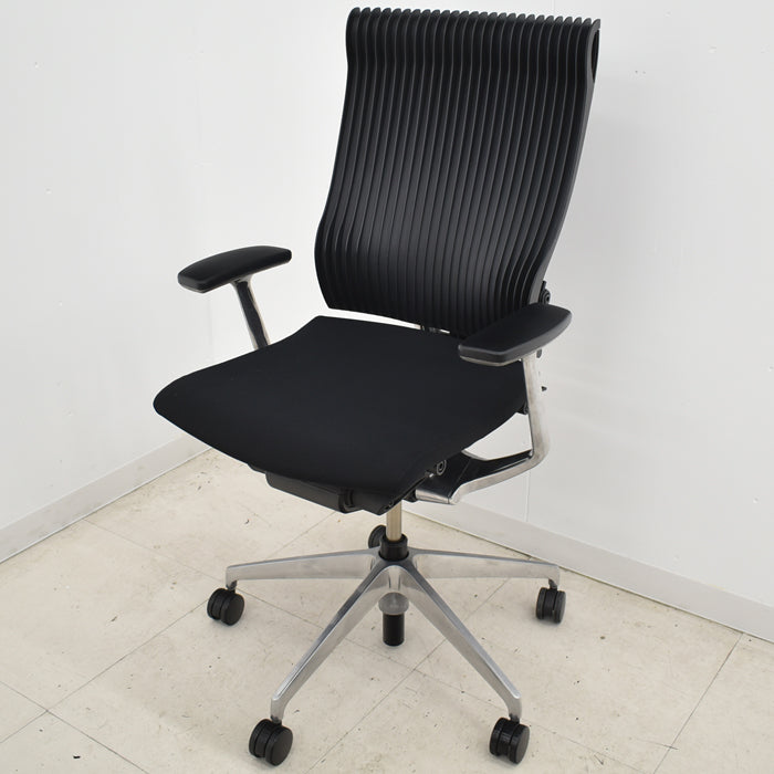 【中古】イトーキ スピーナ 固定肘 エラストマーバック ポリッシュ アクティブランバーサポート 2024060701【中古オフィス家具】