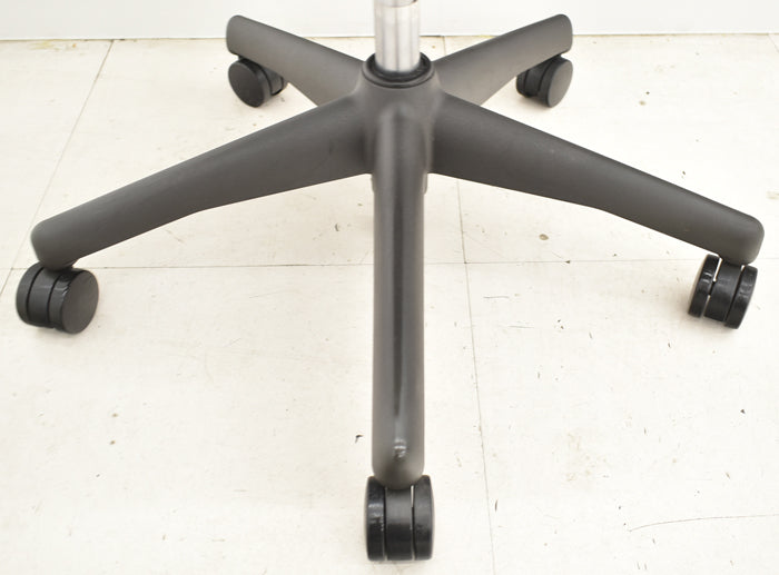 【中古】ハーマンミラー Hermanmilller アーロンチェア Bサイズ フル装備 ランバーサポート 2024060802【中古オフィス家具】