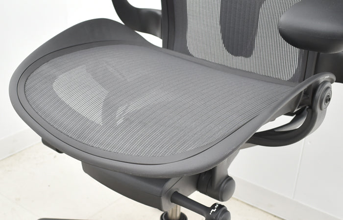 【中古】ハーマンミラー アーロンチェア リマスタードライト Bサイズ 固定ポスチャーフィット 2024060807【中古オフィス家具】