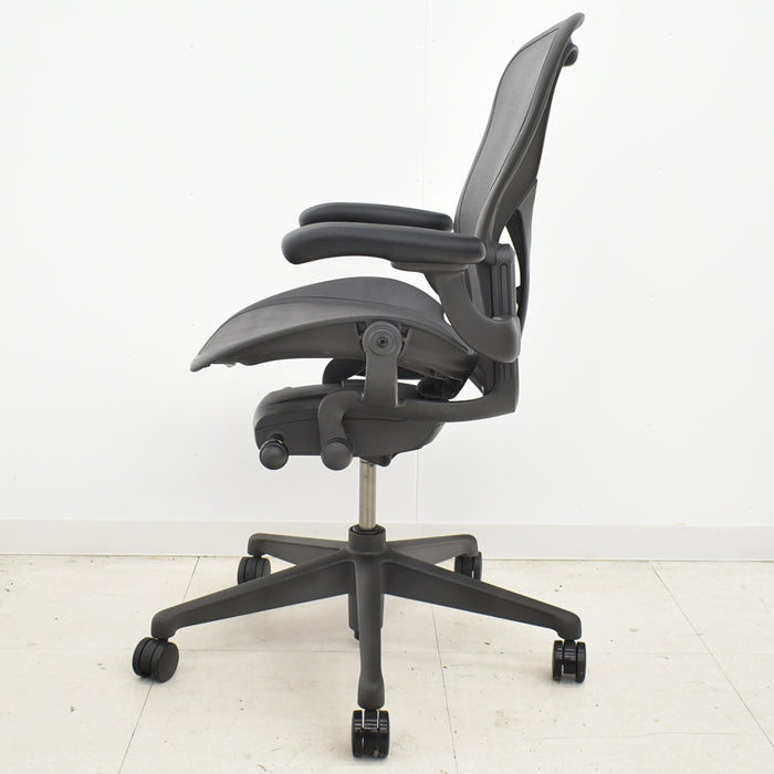【中古】ハーマンミラー アーロンチェア リマスタードライト Bサイズ 固定ポスチャーフィット 2024060807【中古オフィス家具】
