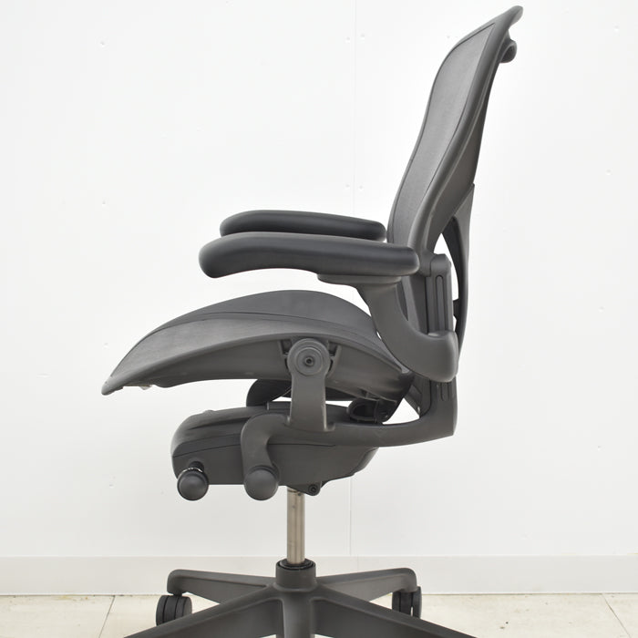 【中古】ハーマンミラー アーロンチェア リマスタードライト Bサイズ 固定ポスチャーフィット 2024060807【中古オフィス家具】