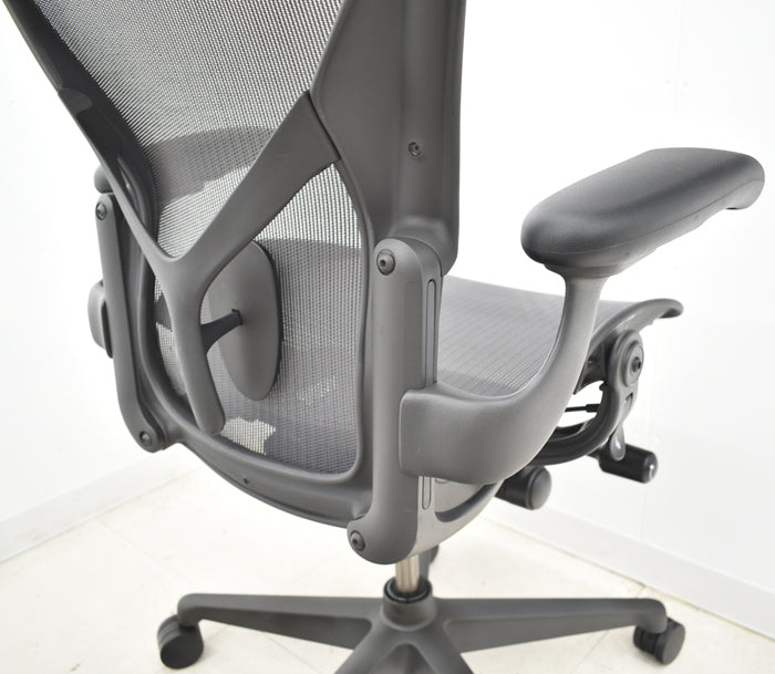 【中古】ハーマンミラー アーロンチェア リマスタードライト Bサイズ 固定ポスチャーフィット 2024060807【中古オフィス家具】