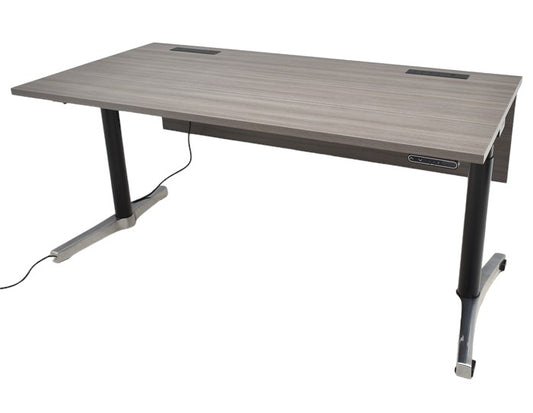 【中古】イトーキ トイロ 電動昇降デスク インジケーター付昇降スイッチタイプ 幕板付 W1550 2024061705【中古オフィス家具】