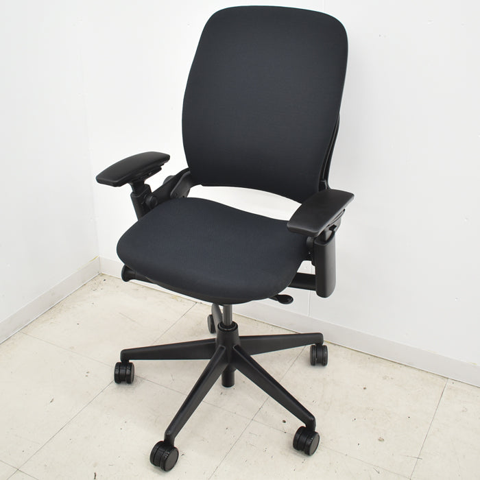 【中古】スチールケース リープV2 USモデル 可動肘 ランバーサポート 2024061903【中古オフィス家具】