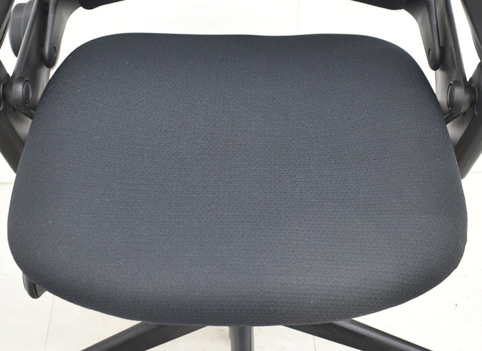 【中古】スチールケース リープV2 USモデル 可動肘 ランバーサポート 2024061903【中古オフィス家具】