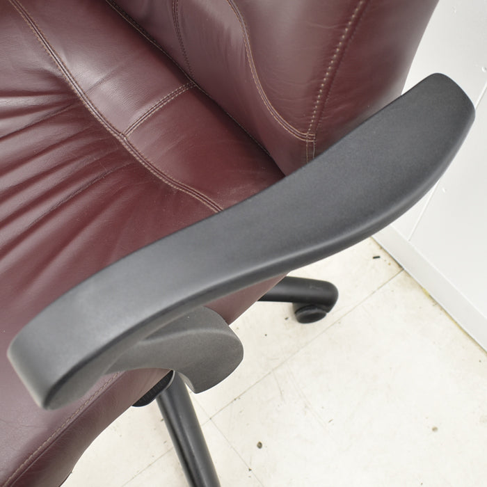 【中古】キールハワー ダンフォース ミドルバック 固定肘 総革張り 2024062004【中古オフィス家具】