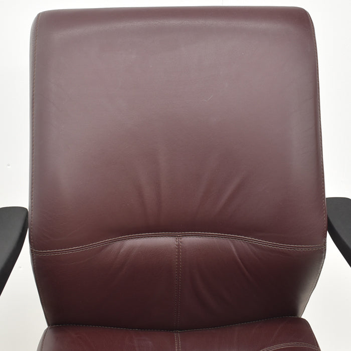 【中古】キールハワー ダンフォース ミドルバック 固定肘 総革張り 2024062005【中古オフィス家具】