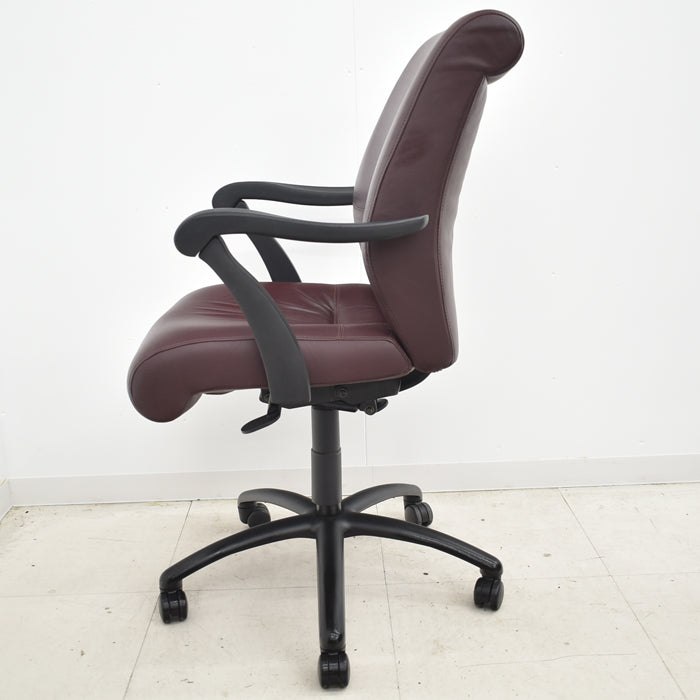 【中古】キールハワー ダンフォース ミドルバック 固定肘 総革張り 2024062005【中古オフィス家具】