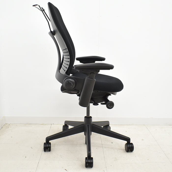 【中古】スチールケース リープV2 可動肘 ハンガー付 USモデル 2024062203【中古オフィス家具】