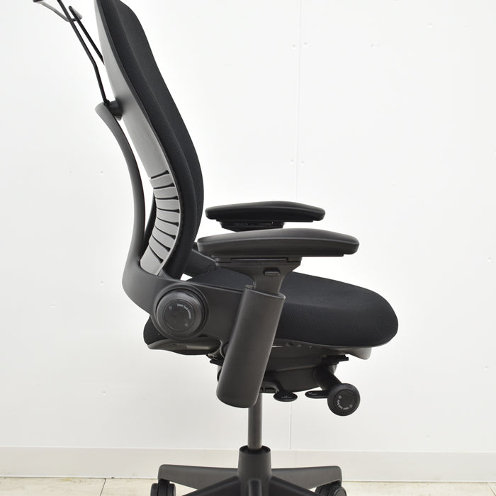 【中古】スチールケース リープV2 可動肘 ハンガー付 USモデル 2024062203【中古オフィス家具】
