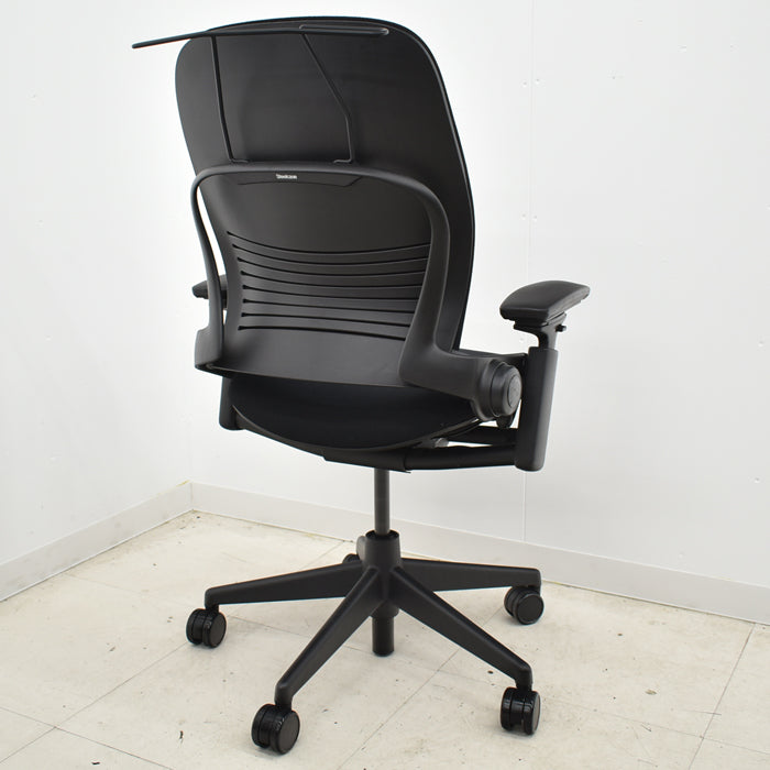 【中古】スチールケース リープV2 可動肘 ハンガー付 USモデル 2024062203【中古オフィス家具】
