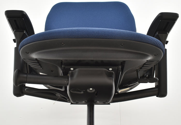 【中古】スチールケース リープV2 可動肘 ハンガー付 USモデル 新型肘パット 2024062205【中古オフィス家具】