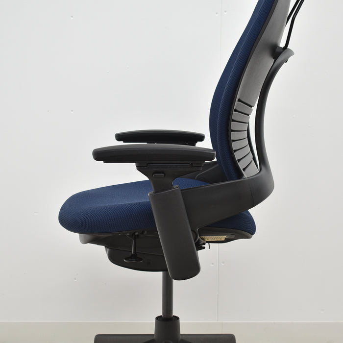 【中古】スチールケース リープV2 可動肘 ハンガー付 USモデル 新型肘パット 2024062205【中古オフィス家具】