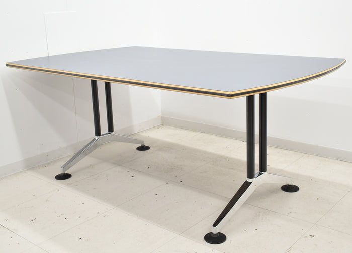 【中古】ウィルクハーン ロゴン ミーティングテーブル W1800 2024062403【中古オフィス家具】