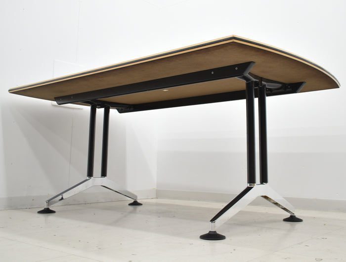 【中古】ウィルクハーン ロゴン ミーティングテーブル W1800 2024062403【中古オフィス家具】