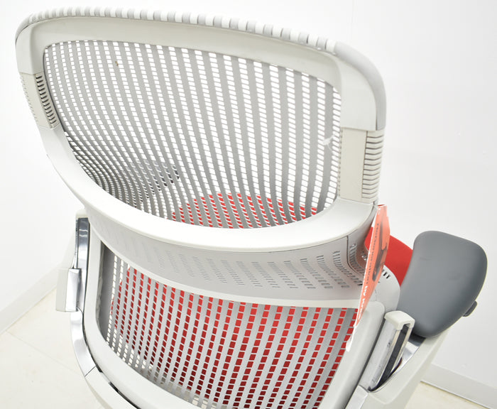 【中古】KNOLL ジェネレーション ハイパフォーマンス肘 アルミミラー脚 2024070804【中古オフィス家具】