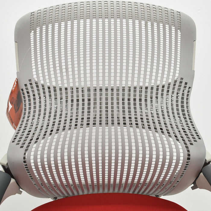 【中古】KNOLL ジェネレーション ハイパフォーマンス肘 アルミミラー脚 2024070804【中古オフィス家具】
