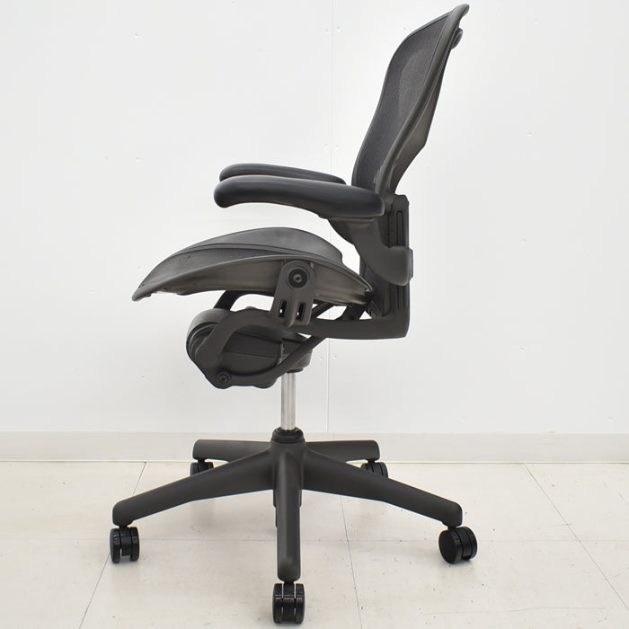 【中古】ハーマンミラー アーロンチェア Bサイズ スタンダード 2024070904【中古オフィス家具】