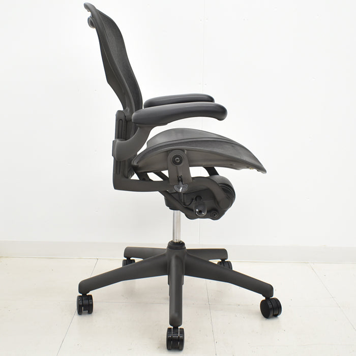 【中古】ハーマンミラー アーロンチェア Bサイズ スタンダード 2024070904【中古オフィス家具】