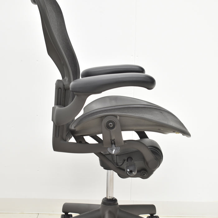 【中古】ハーマンミラー アーロンチェア Bサイズ スタンダード 2024070904【中古オフィス家具】