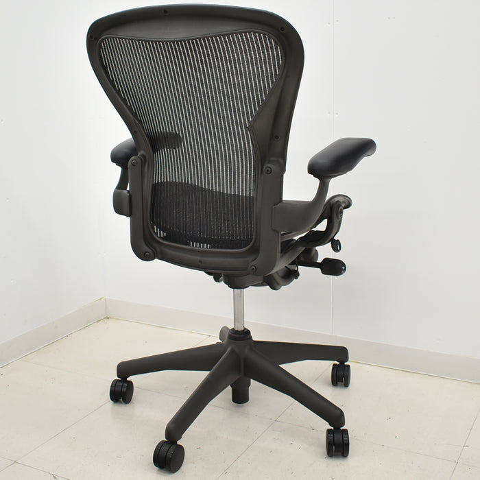【中古】ハーマンミラー アーロンチェア Bサイズ スタンダード 2024070904【中古オフィス家具】