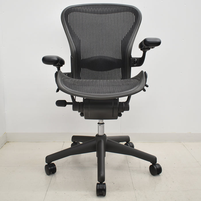 【中古】ハーマンミラー アーロンチェア Bサイズ フル装備 ランバーサポート 2024071009【中古オフィス家具】